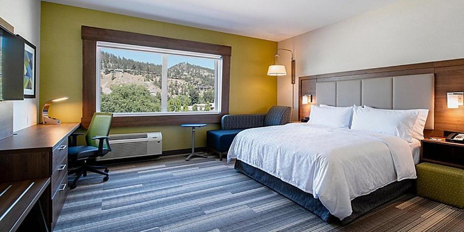 Holiday Inn Express & Suites - Brandon By Ihg Bagian luar foto