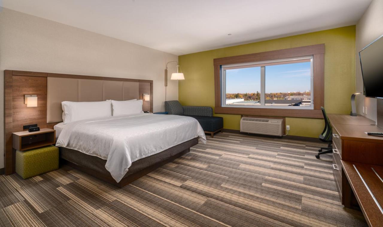 Holiday Inn Express & Suites - Brandon By Ihg Bagian luar foto