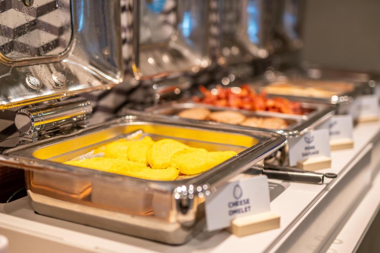 Holiday Inn Express & Suites - Brandon By Ihg Bagian luar foto